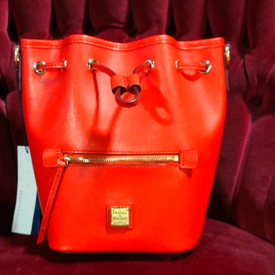 Brand New Dooney Bourke Purse W Tags Brand New Dooney Bourke Purse W Tags